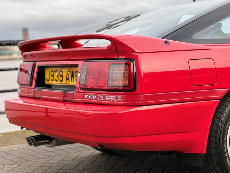 TOYOTA SUPRA