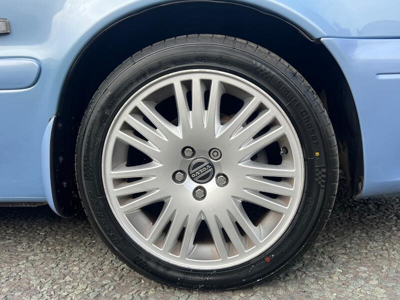 VOLVO C70