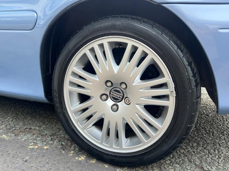 VOLVO C70