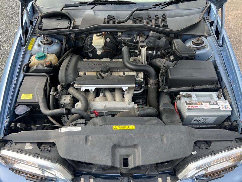 VOLVO C70