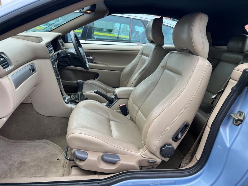 VOLVO C70