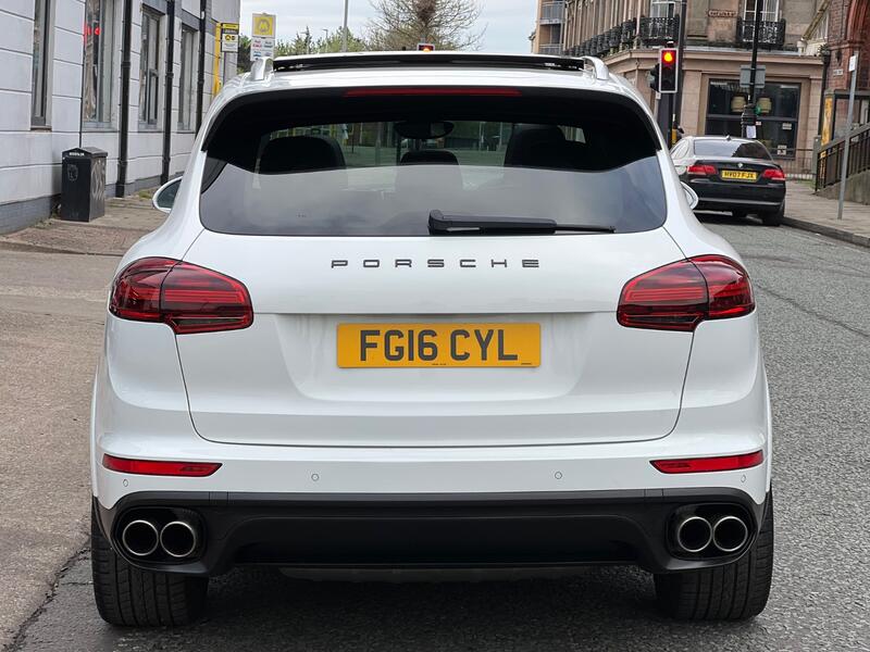 PORSCHE CAYENNE