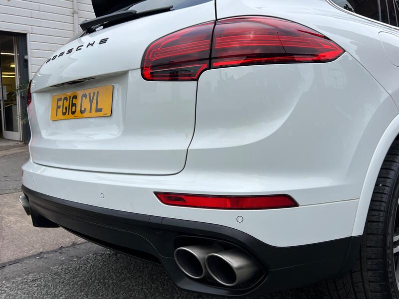 PORSCHE CAYENNE
