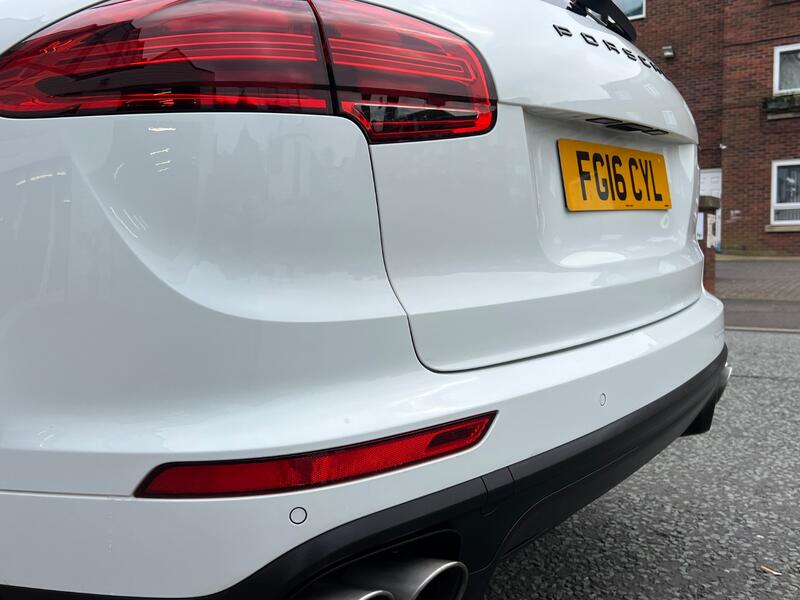 PORSCHE CAYENNE