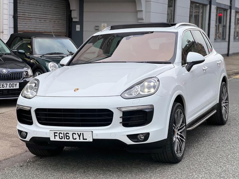 PORSCHE CAYENNE