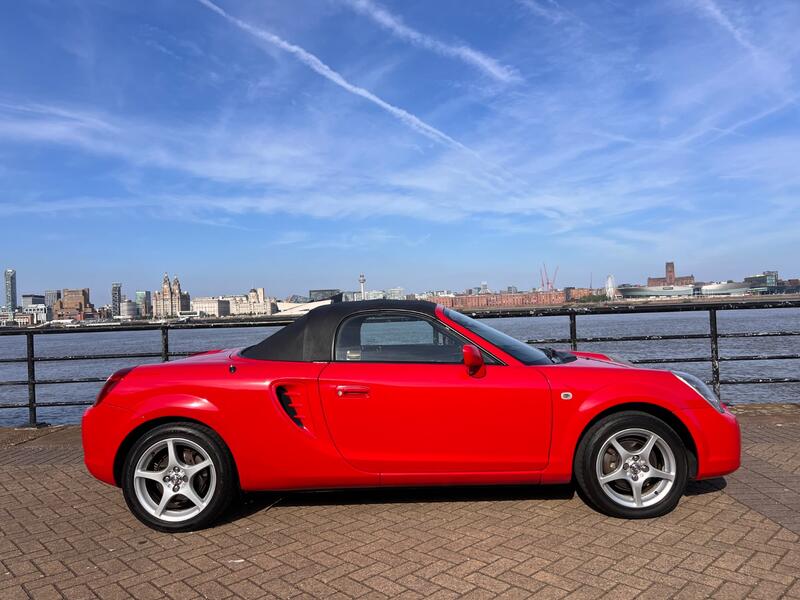 TOYOTA MR2