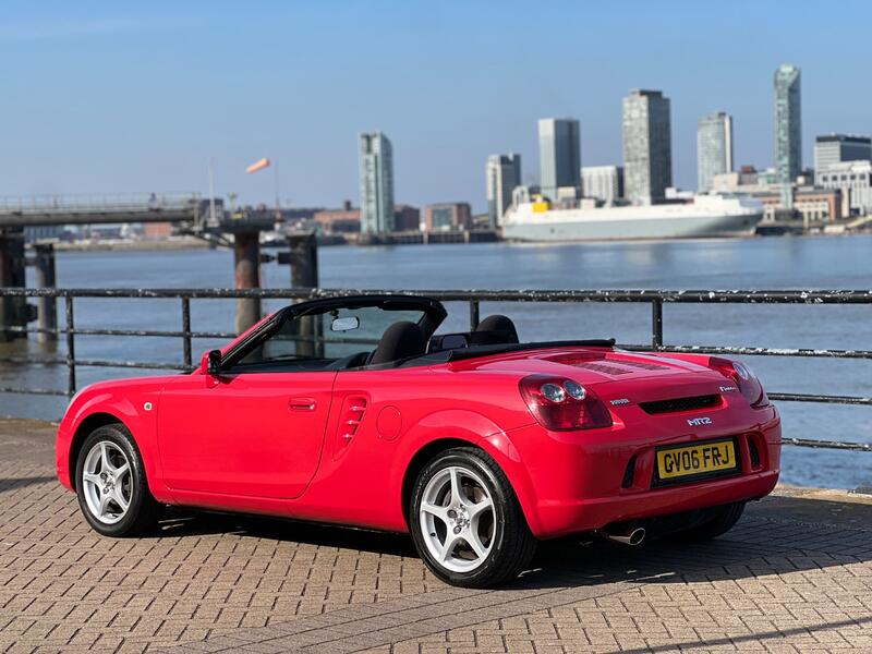 TOYOTA MR2