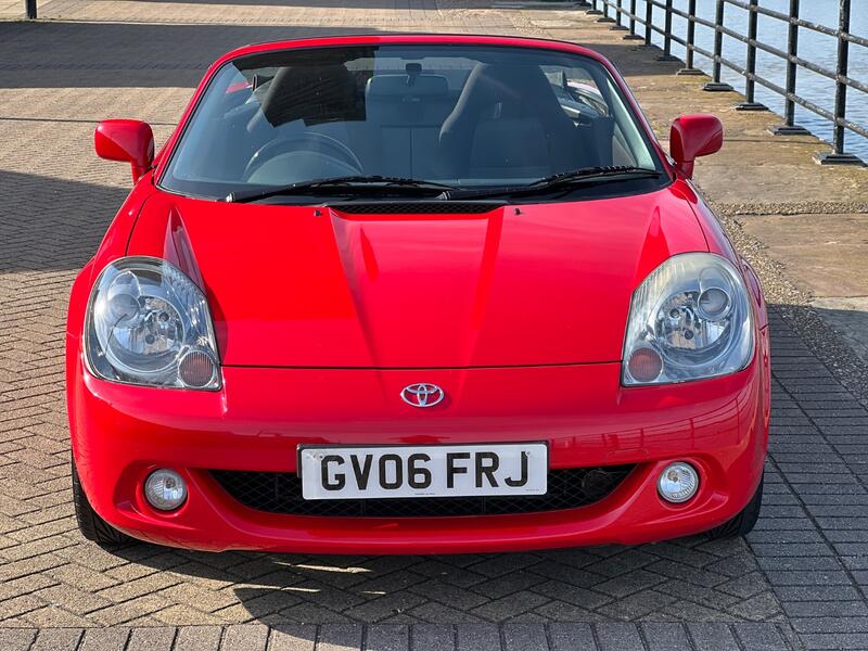 TOYOTA MR2