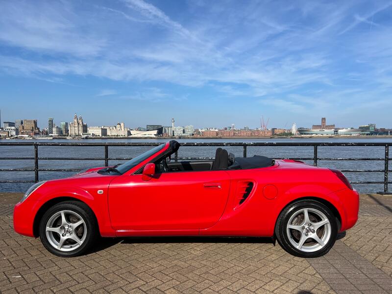 TOYOTA MR2