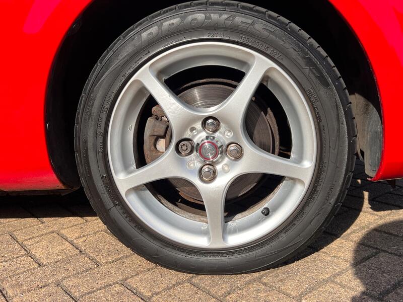 TOYOTA MR2
