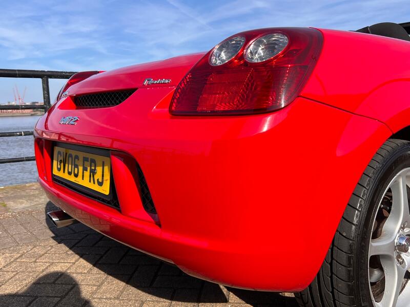 TOYOTA MR2