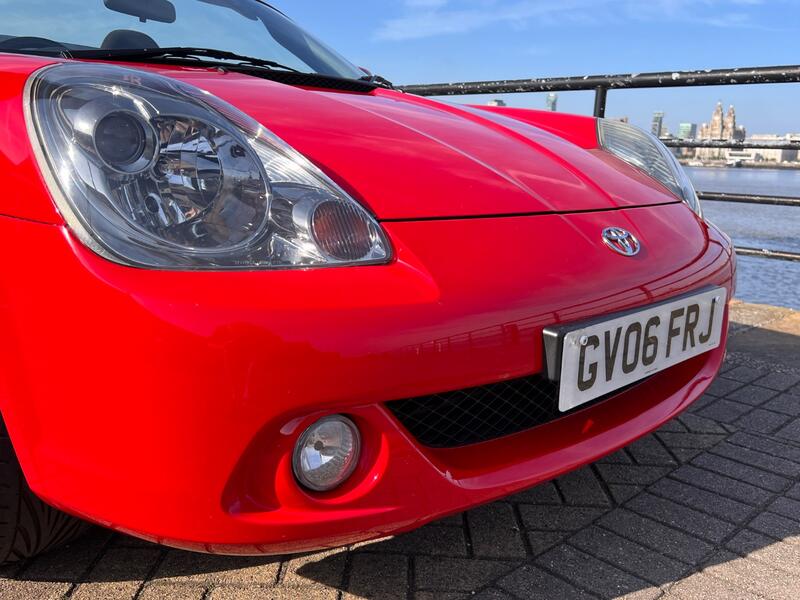 TOYOTA MR2