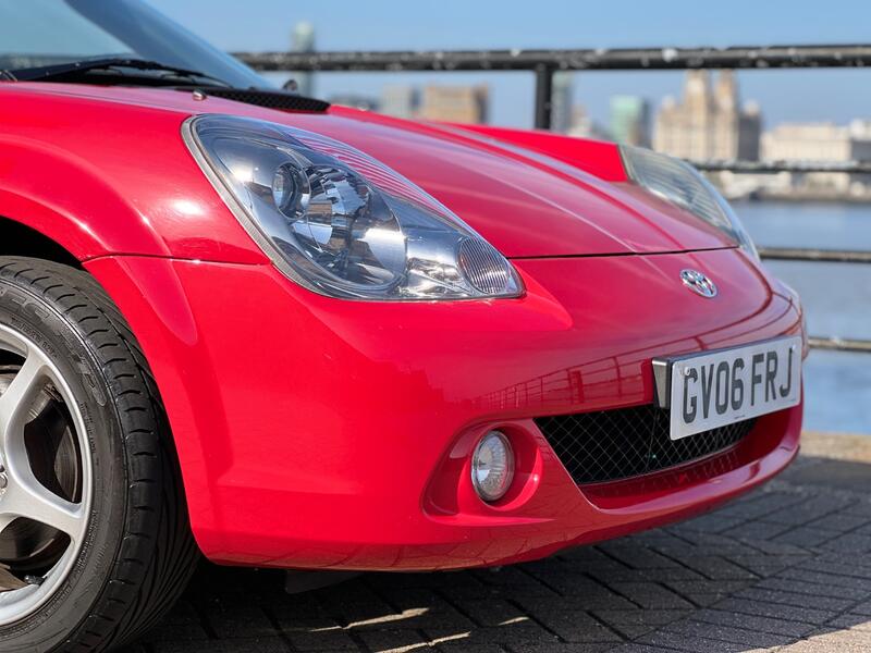 TOYOTA MR2