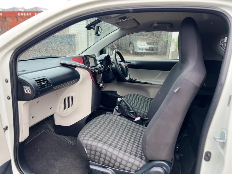 TOYOTA IQ