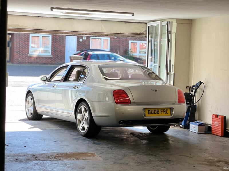 View BENTLEY CONTINENTAL 6.0 W12 Flying Spur