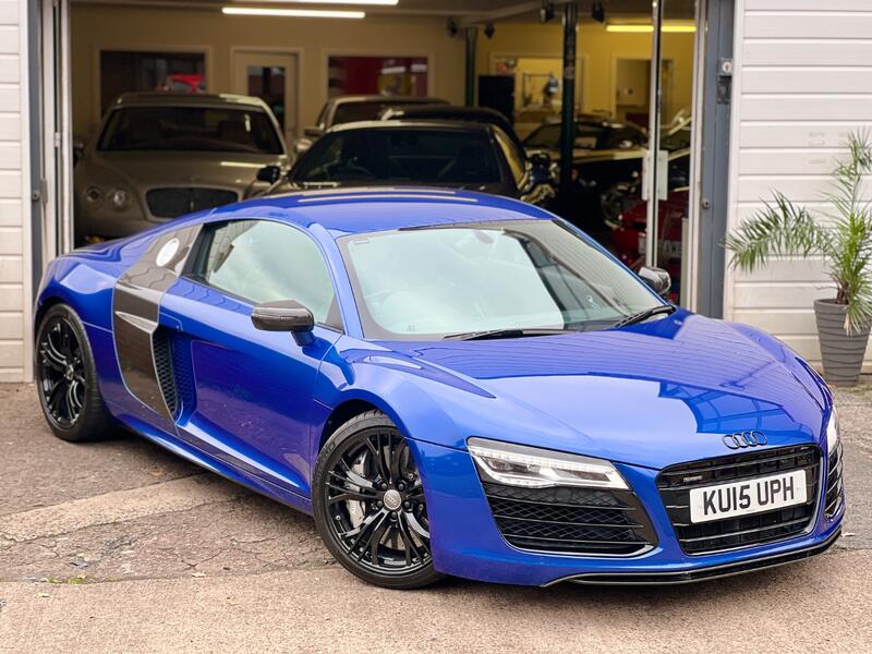 View AUDI R8 5.2 FSI V10 Plus