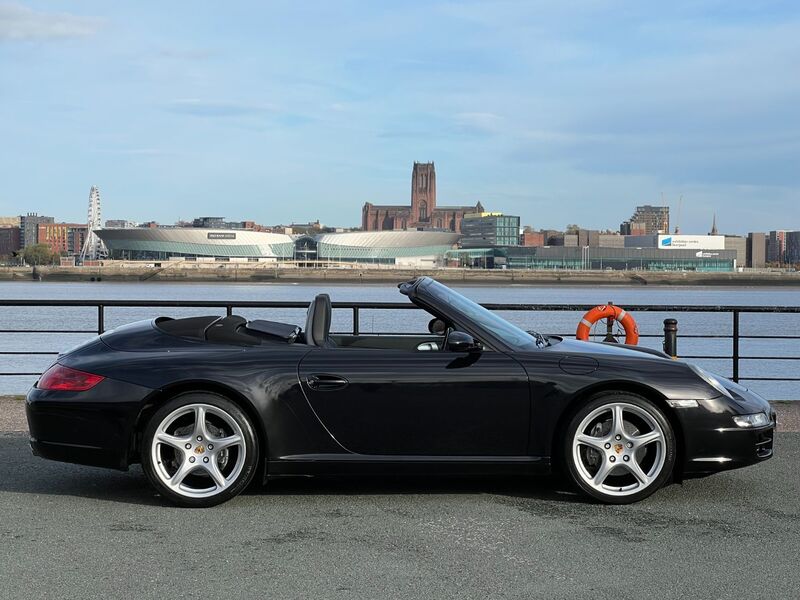 View PORSCHE 911 CARRERA 2