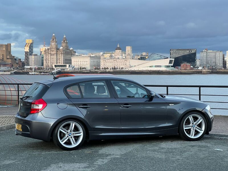 View BMW 1 SERIES 130I M SPORT