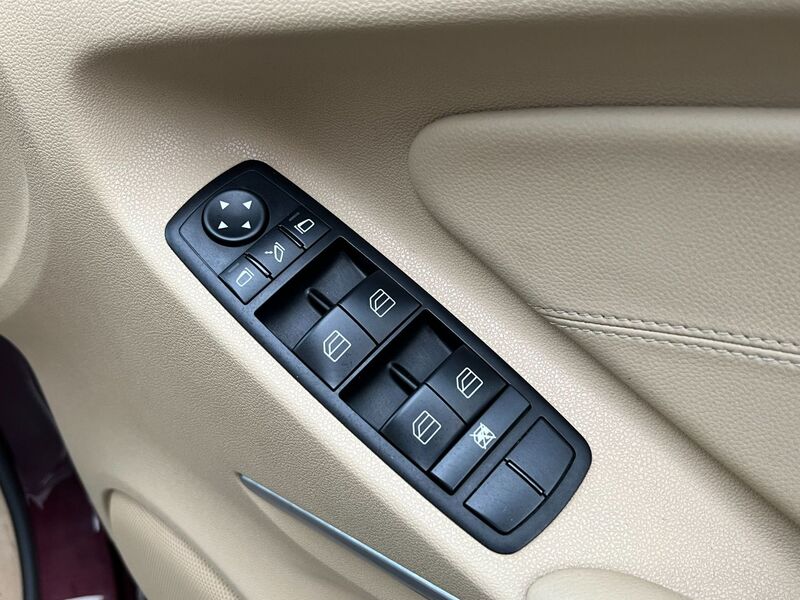 MERCEDES-BENZ M CLASS
