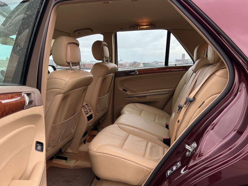 MERCEDES-BENZ M CLASS