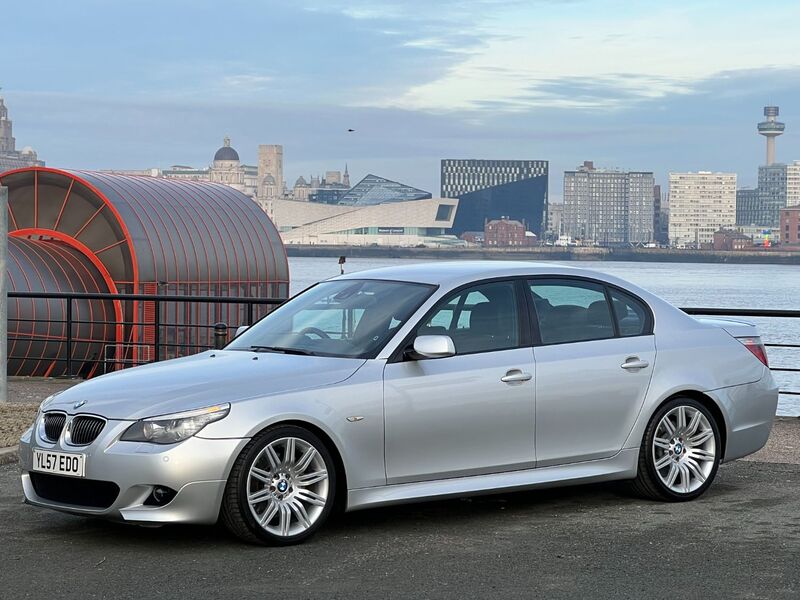 BMW 5 SERIES