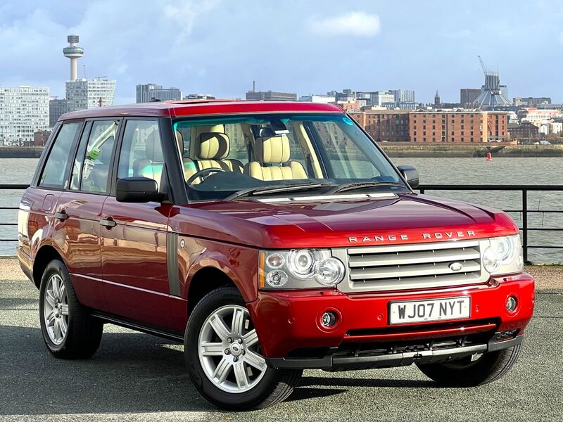 View LAND ROVER RANGE ROVER V8 VOGUE