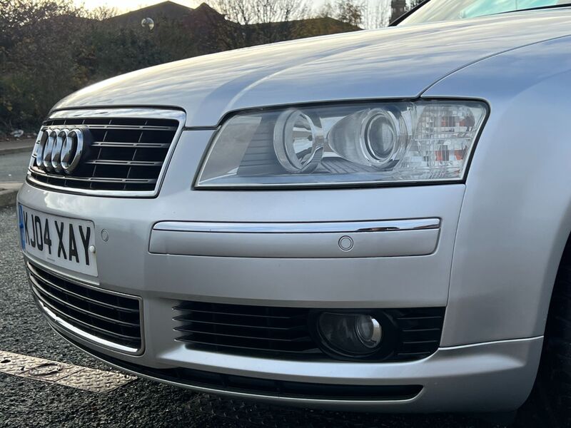 AUDI A8