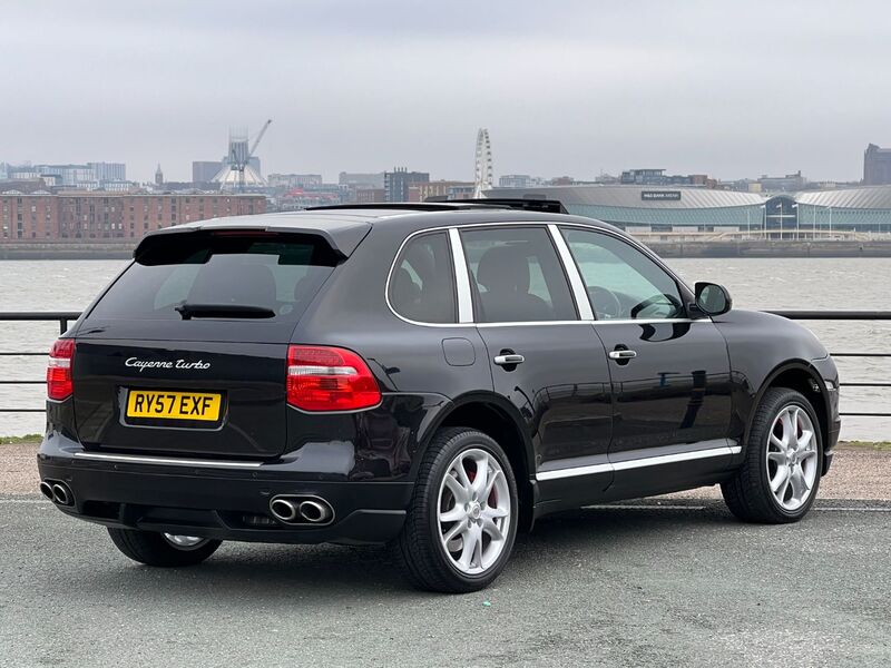 PORSCHE CAYENNE