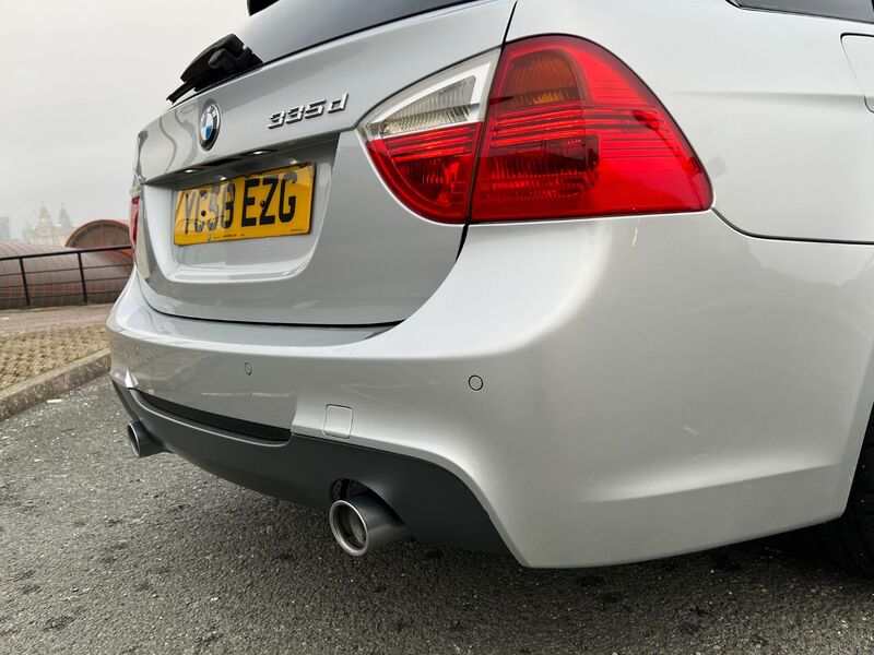BMW 3 SERIES