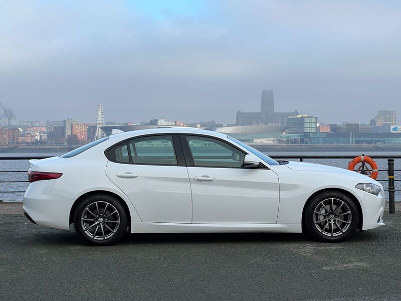 View ALFA ROMEO GIULIA TD SUPER