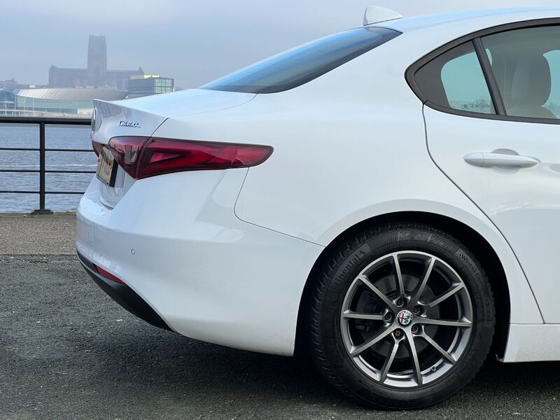 View ALFA ROMEO GIULIA TD SUPER