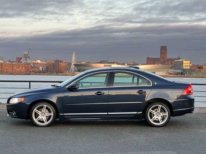 VOLVO S80