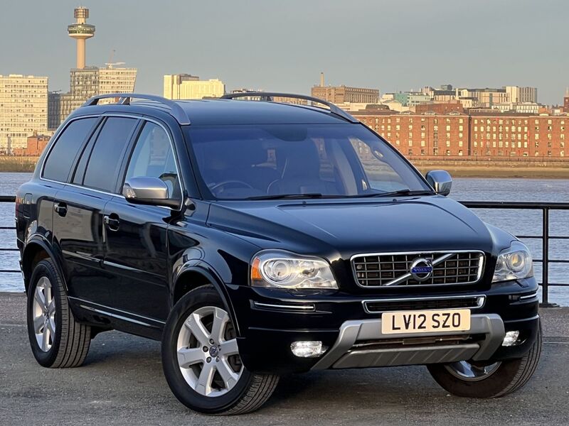 View VOLVO XC90 D5 SE LUX AWD