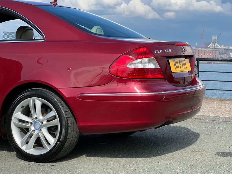 MERCEDES-BENZ CLK