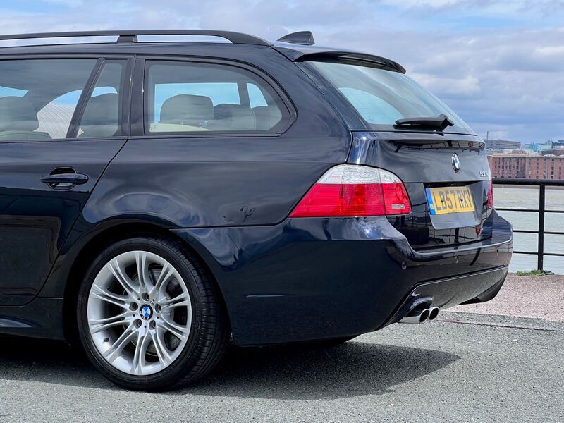 BMW 5 SERIES