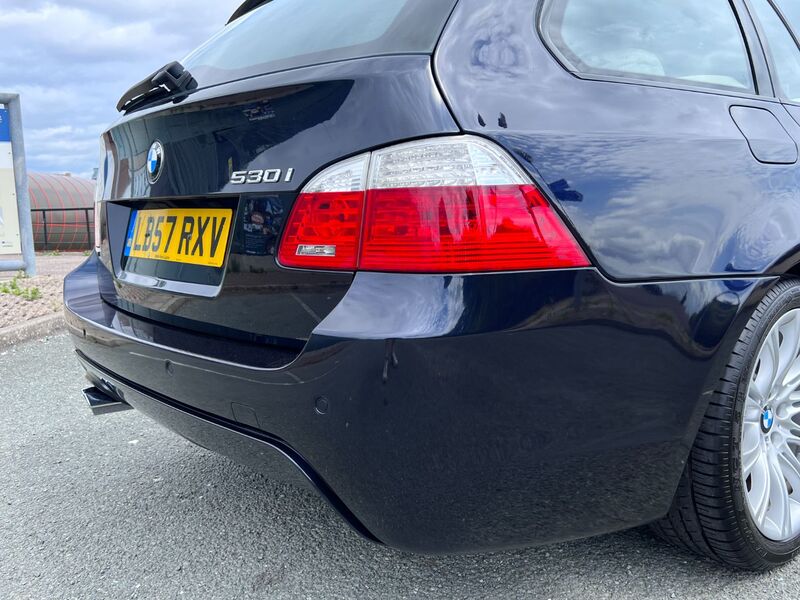 BMW 5 SERIES