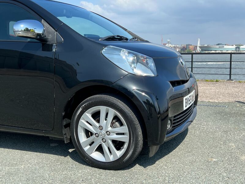 View TOYOTA IQ 1.33 VVT-I IQ3