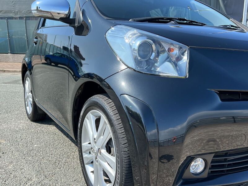 TOYOTA IQ