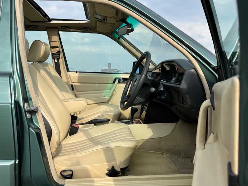 MERCEDES-BENZ 190