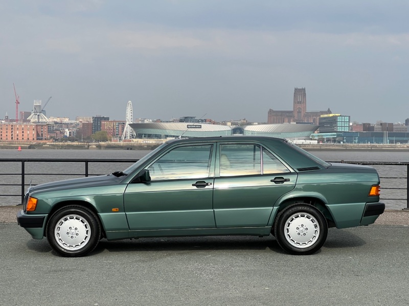 MERCEDES-BENZ 190