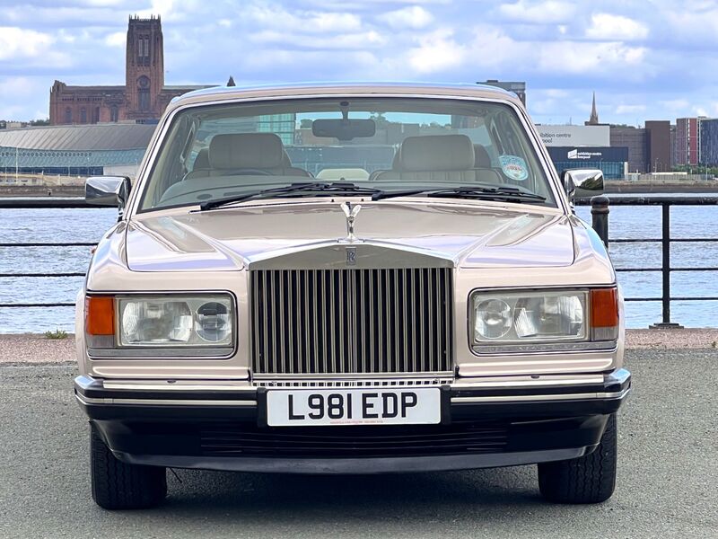 ROLLS-ROYCE SILVER SPIRIT