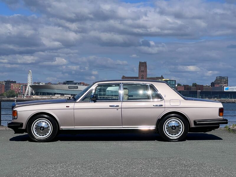 ROLLS-ROYCE SILVER SPIRIT