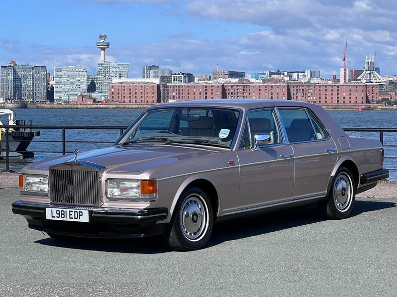 ROLLS-ROYCE SILVER SPIRIT