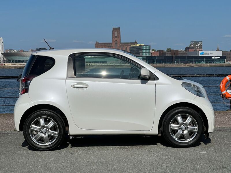 View TOYOTA IQ VVT-I IQ2