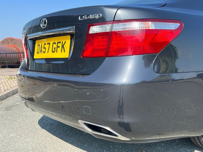 LEXUS LS