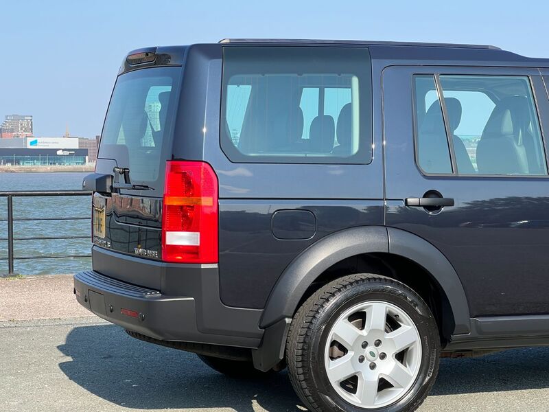 View LAND ROVER DISCOVERY TDV6 HSE