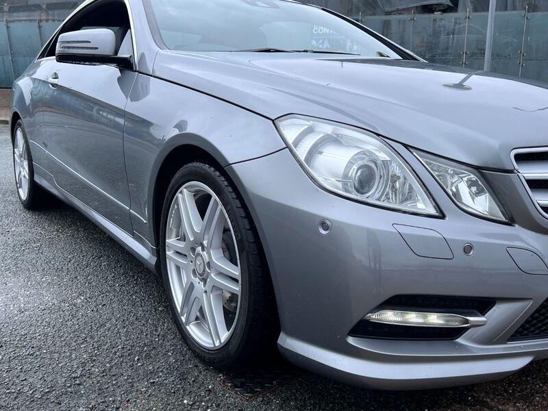 MERCEDES-BENZ E CLASS