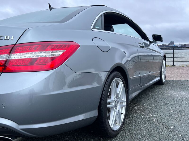 MERCEDES-BENZ E CLASS