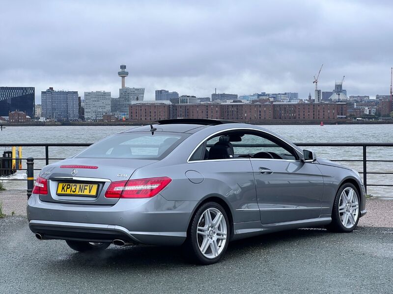 MERCEDES-BENZ E CLASS