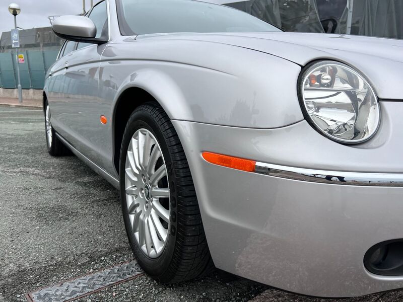 JAGUAR S-TYPE